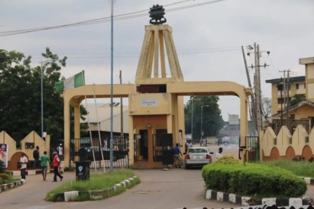 Ibadan Polytechnic Students Protest Against Non-Mobilization For NYSC